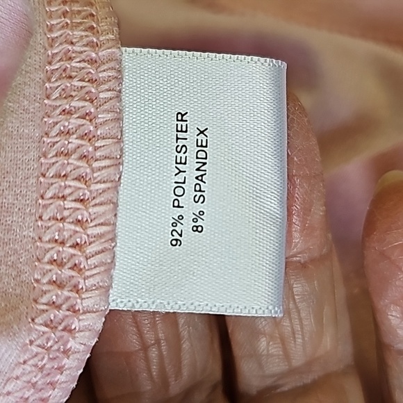 Peter millar pink long sleeve top Activewear. Henley style with zipper Excellent - Picture 10 of 12